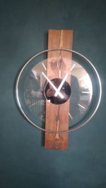 ساعت دیواری مدرن چوبی و شیشه - تصویر 3